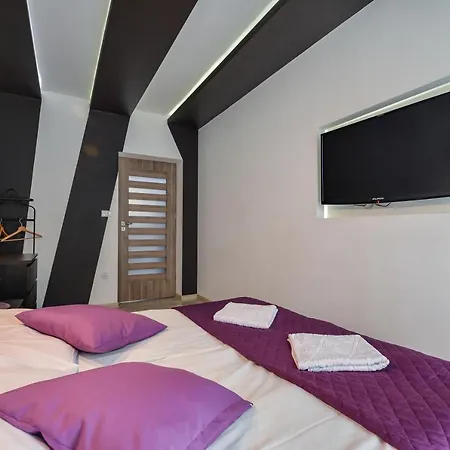 Lägenhet Apartament Hrabiego - Prywatna Sauna, 2 Sypialnie, Balkon, Parking, Centrum *